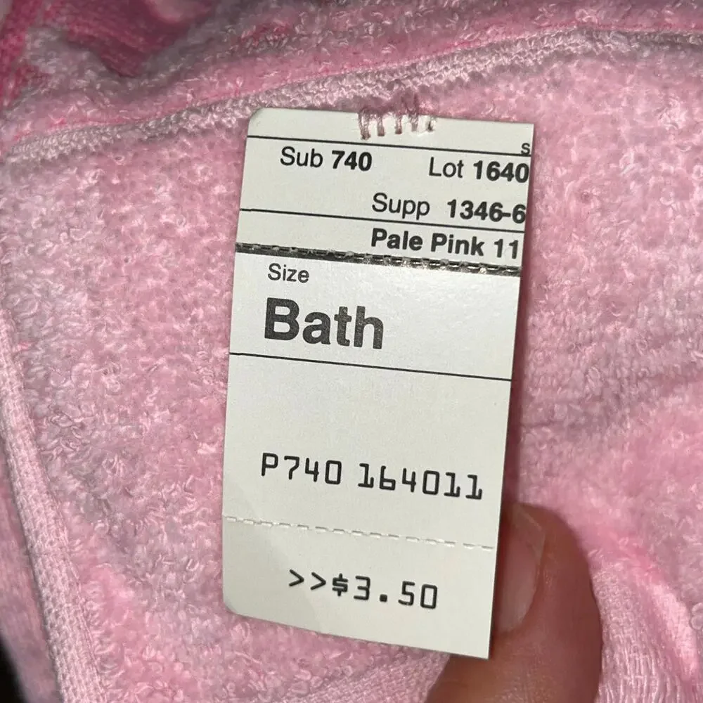 NWT 2 vintage pink JCPenny bath towels floral pattern fringed edges